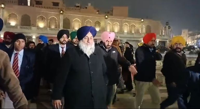 Sukhbir reached Darbar Sahib