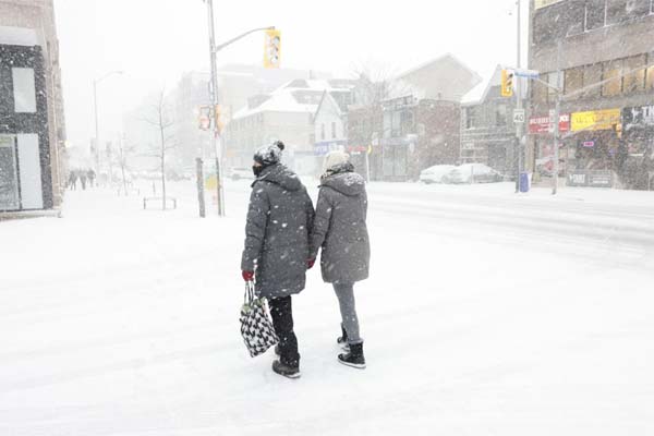Warning of heavy snowfall in Toronto and adjacent areas