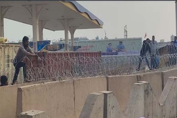 ਹਰਿਆਣਾ ਦੇ ਕਿਸਾਨ ਵੀ ਸ਼ੰਭੂ ਬਾਰਡਰ ਪੁੱਜੇ ਹਰਿਆਣਾ ਦੇ ਕਿਸਾਨ ਵੀ ਸ਼ੰਭੂ ਬਾਰਡਰ ਪੁੱਜੇ